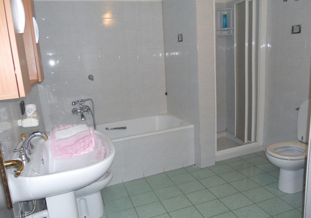 St. George Apartment Lovere Eksteriør billede